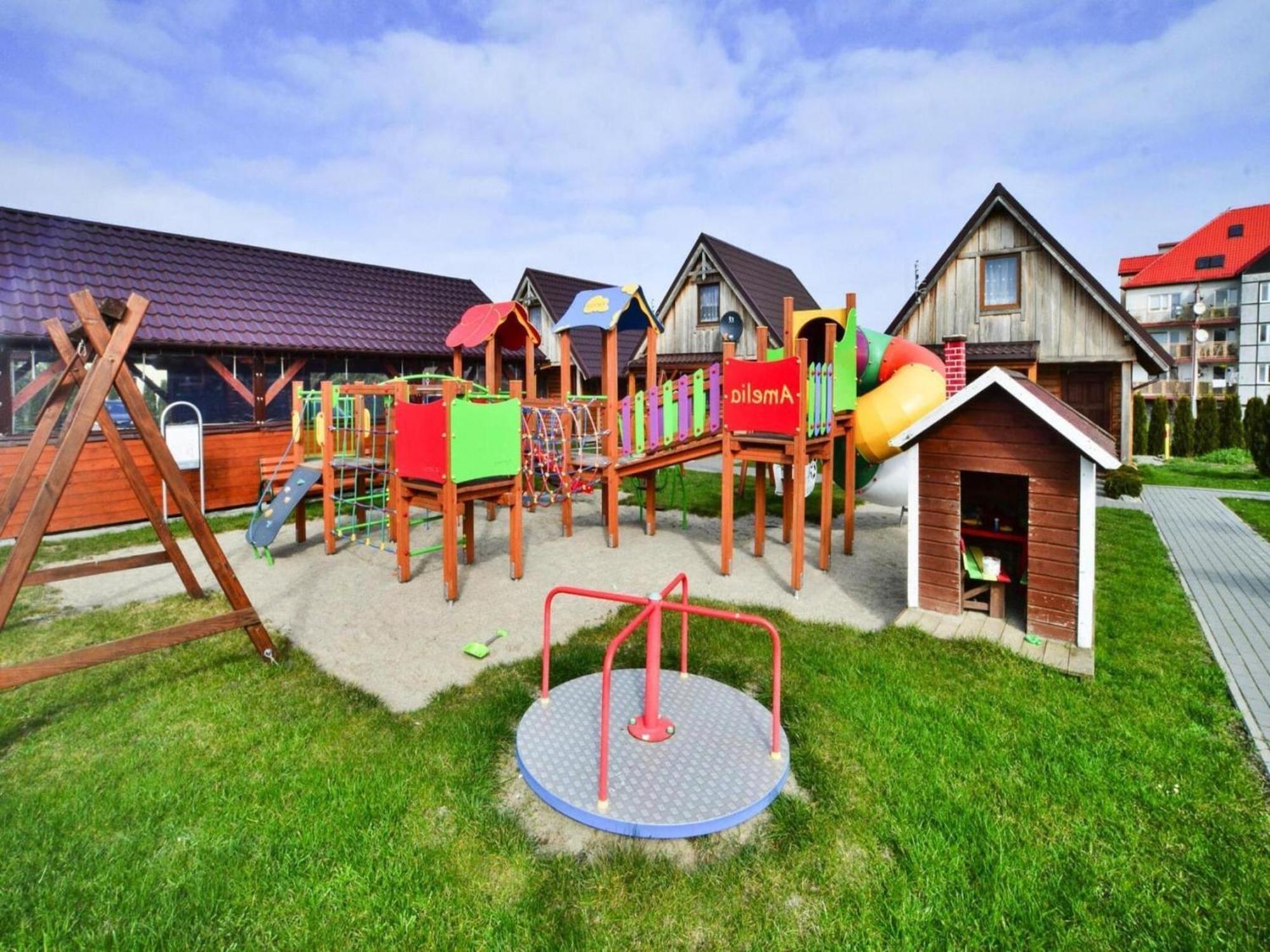 2-Storey Holiday Homes, Устроне-Морске Экстерьер фото